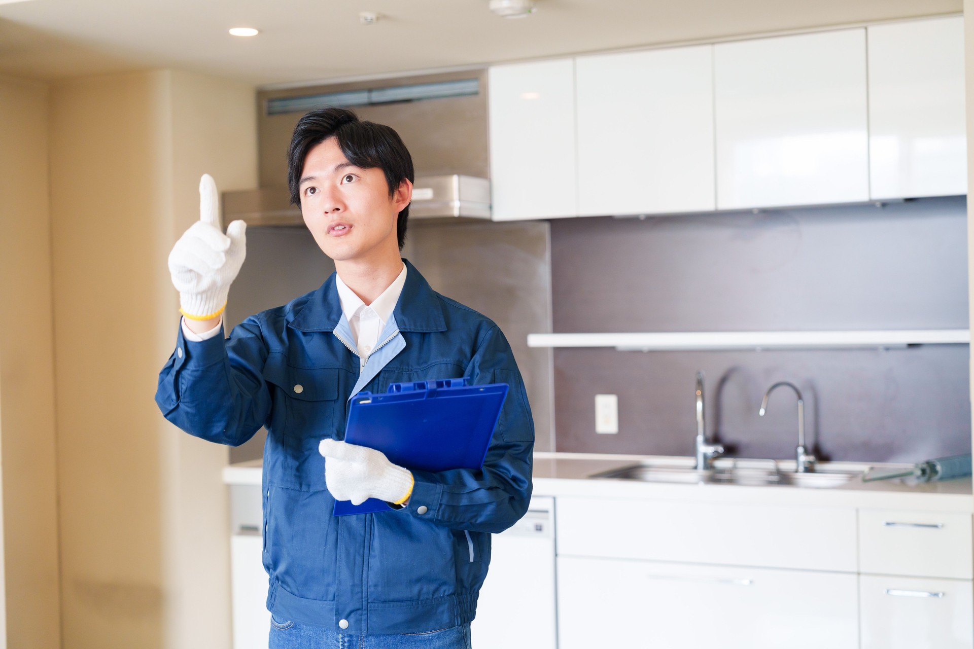 Male worker inspecting an apartment in an honest atmosphere.